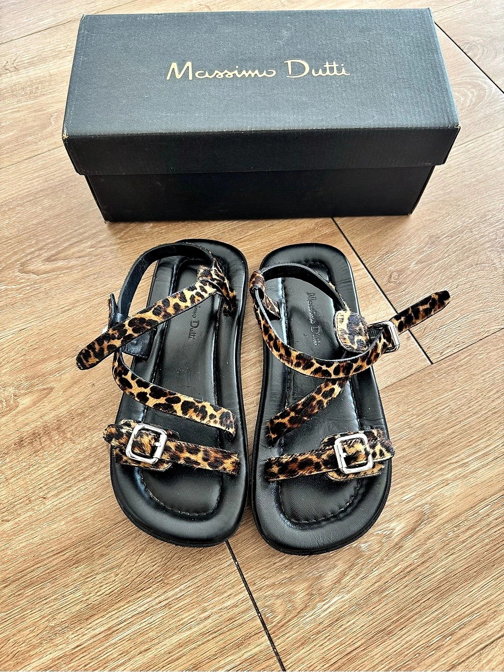 Massimo Dutti Leopard Print Buckle Sandals
